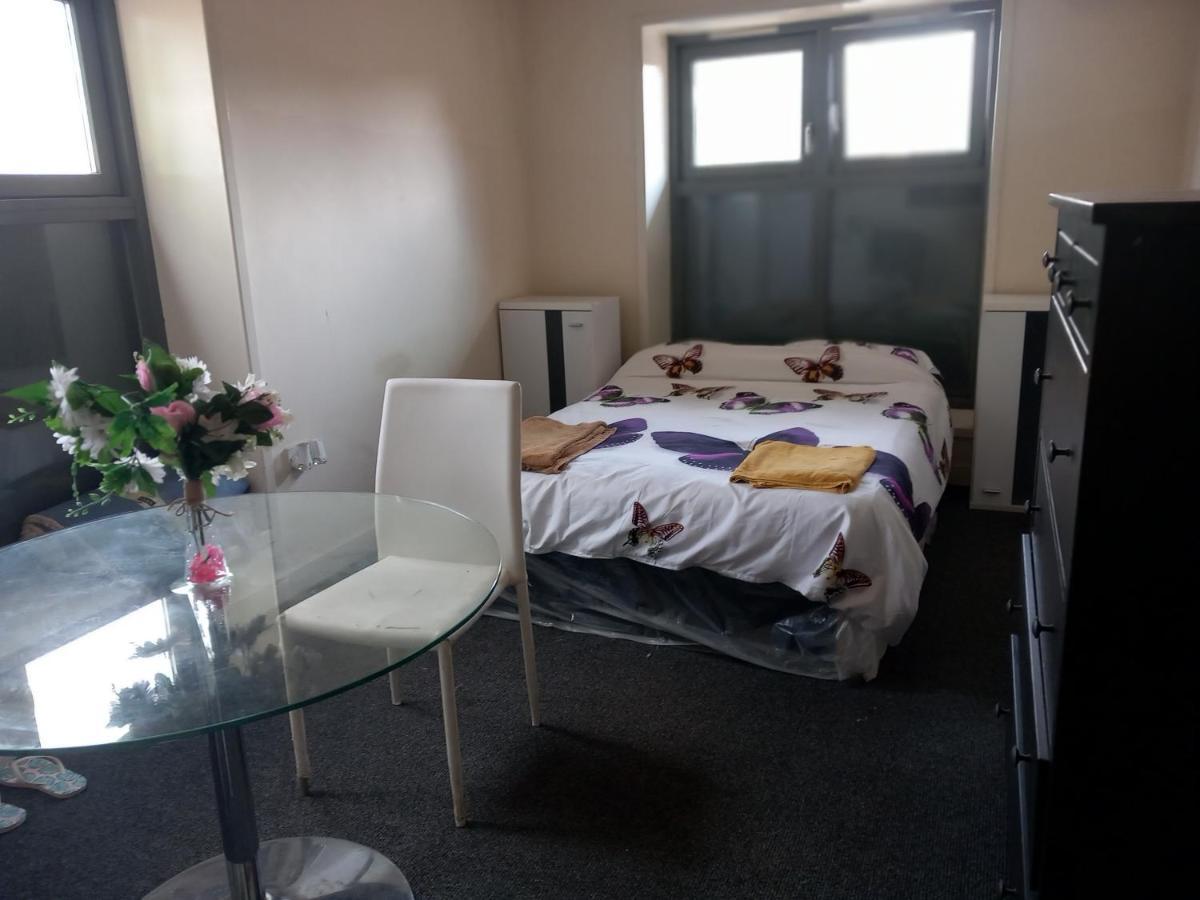 Jah Lodge Croydon Esterno foto
